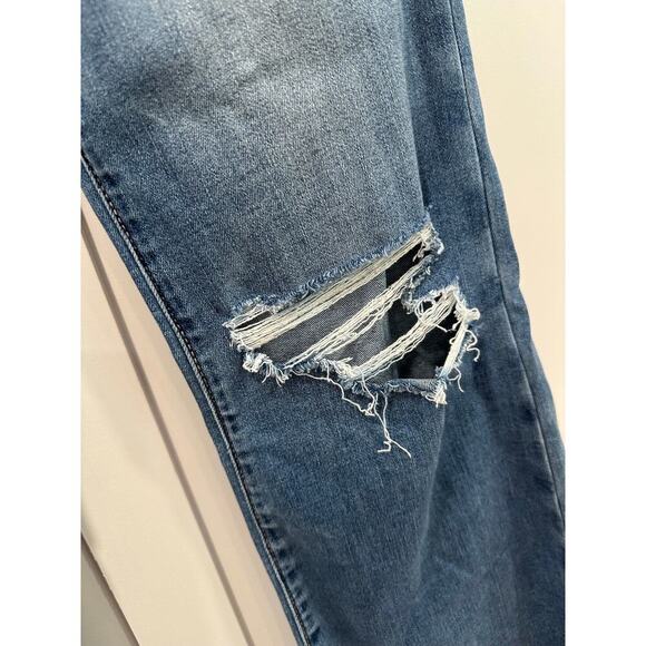 American Eagle Super High Rise Flare Jeans Size 4 - Picture 6 of 9